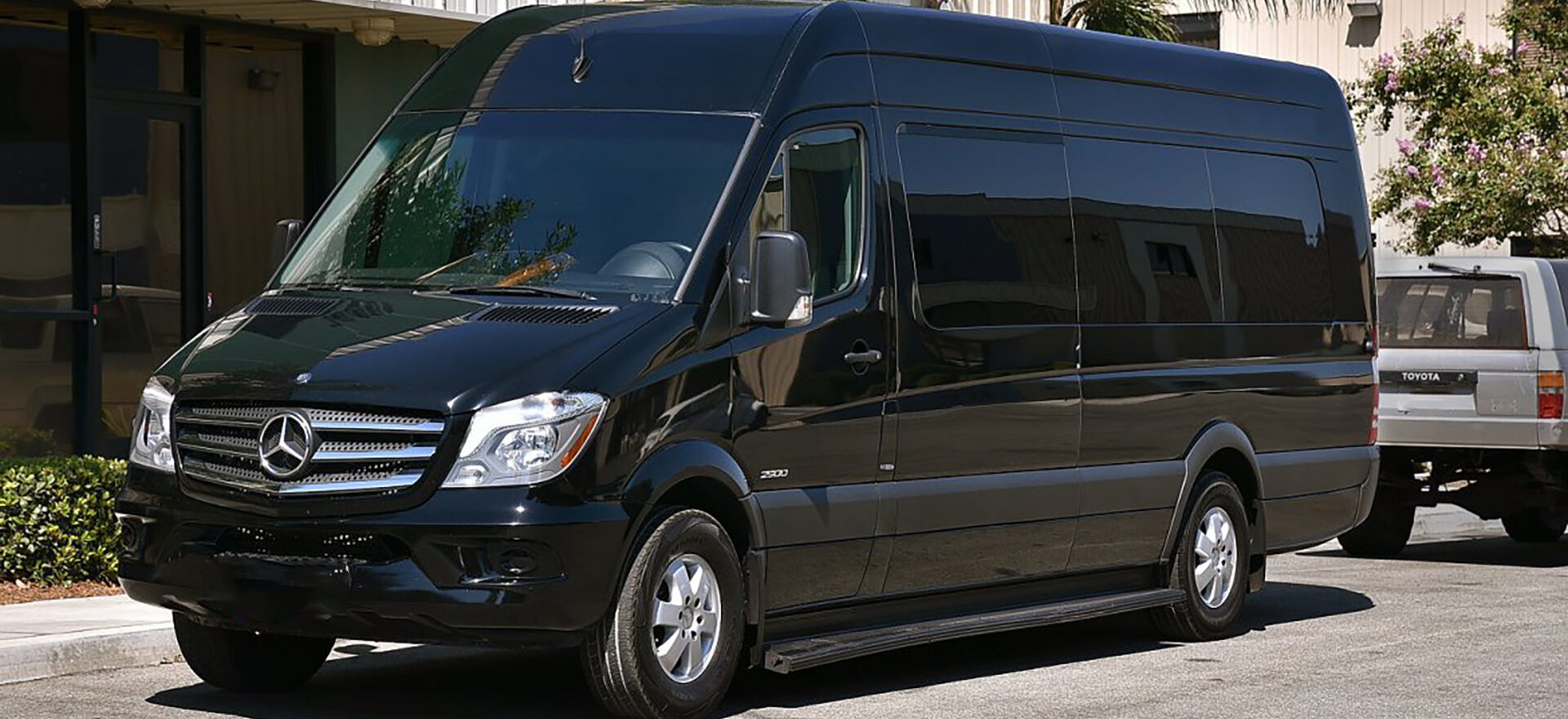 Mercedes Sprinter Limo 3