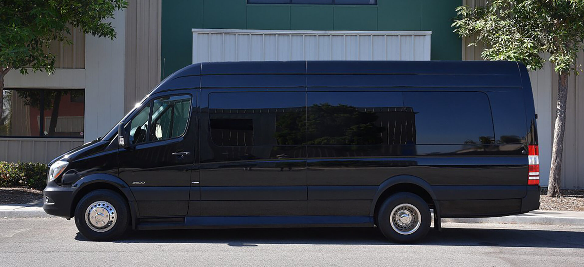 Mercedes Sprinter Limo 8